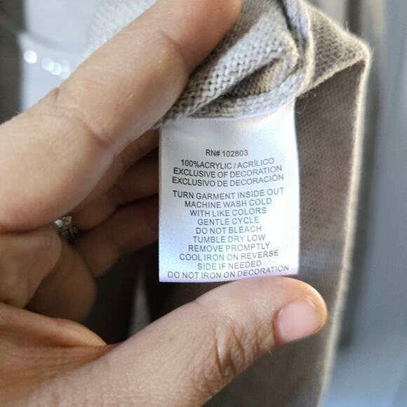 Briggs Petite Two-in-One Sweater PM – Layered Look, Neutral Knit - Picture 4 of 8